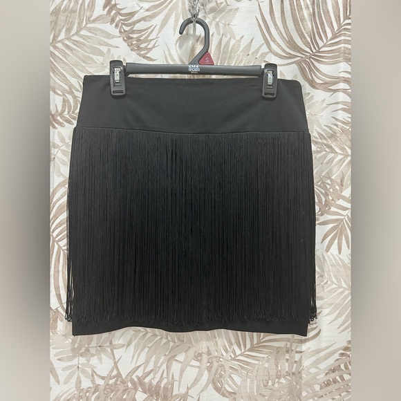 Black fringe mini skirt - Picture 1 of 7